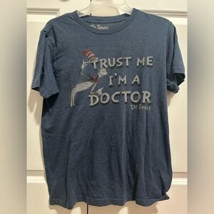 Dr. Seuss Cat in the Hat "Trust Me I'm a Doctor" Tee - Medium